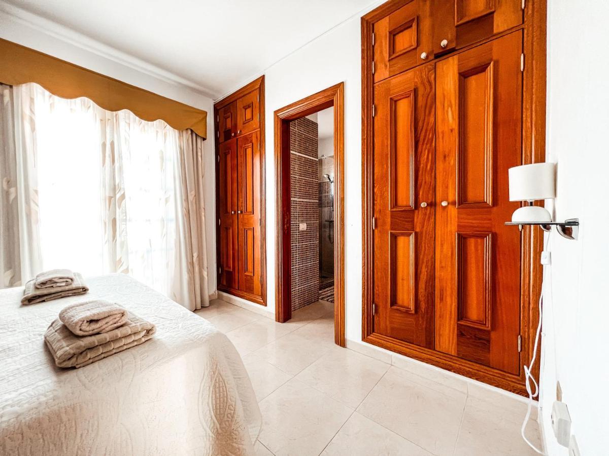 Townhouse With Ac In Callao Salvaje, Sonia, Cs148 エクステリア 写真