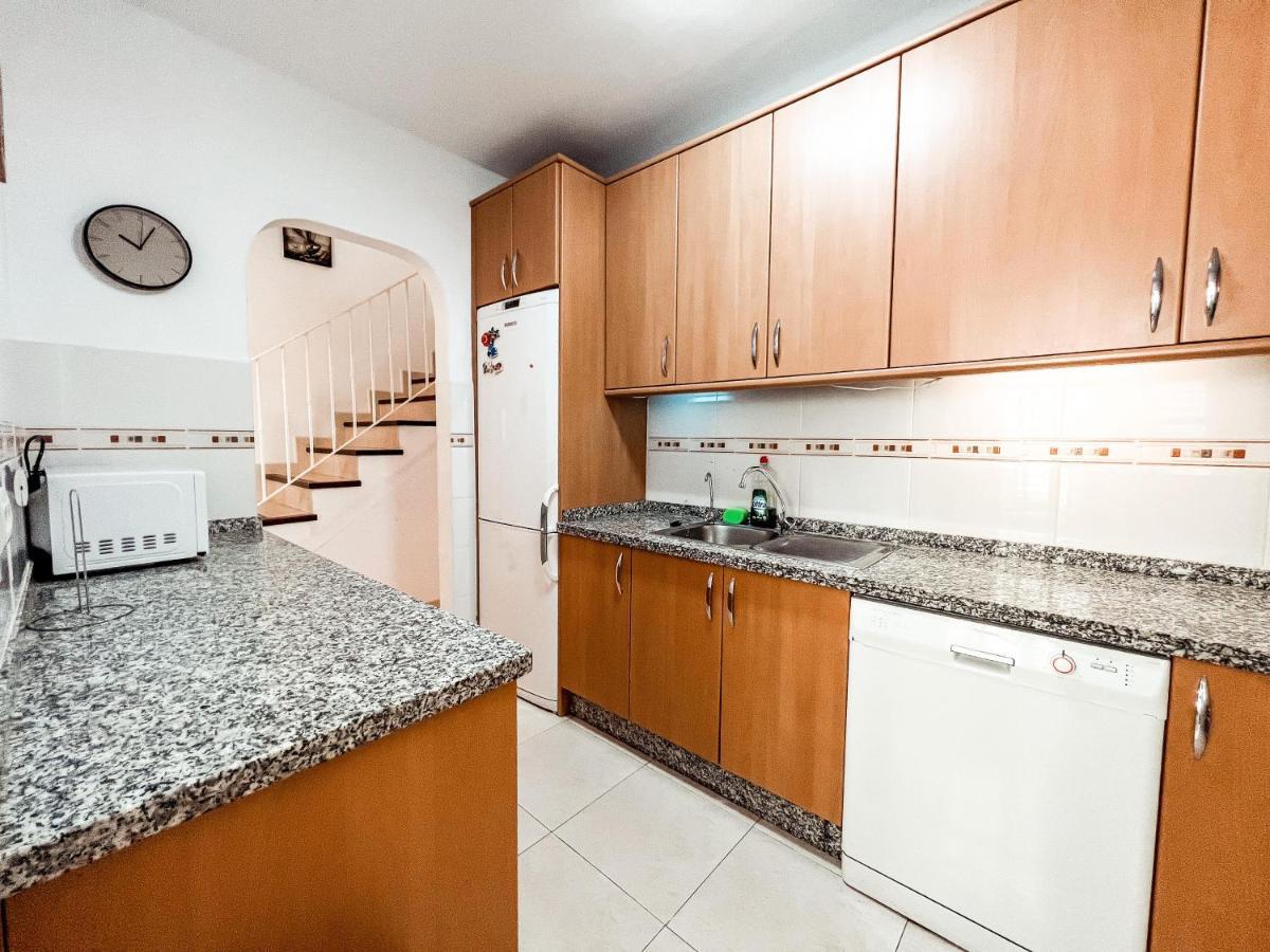 Townhouse With Ac In Callao Salvaje, Sonia, Cs148 エクステリア 写真